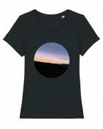 Photo Illustration - moon sunrise Tricou mânecă scurtă guler larg fitted Damă Expresser