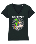 Believe Space Alien Riding Unicorn Funny Tricou mânecă scurtă guler V Damă Evoker