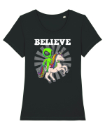 Believe Space Alien Riding Unicorn Funny Tricou mânecă scurtă guler larg fitted Damă Expresser