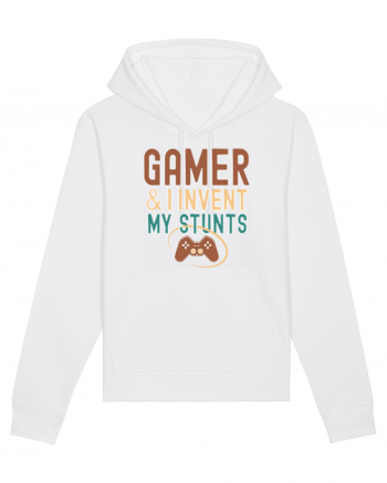 Sunt Gamer si imi inventez schemele si peripetiile. Gamer and I invent my s White