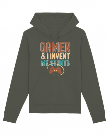 Sunt Gamer si imi inventez schemele si peripetiile. Gamer and I invent my s Khaki