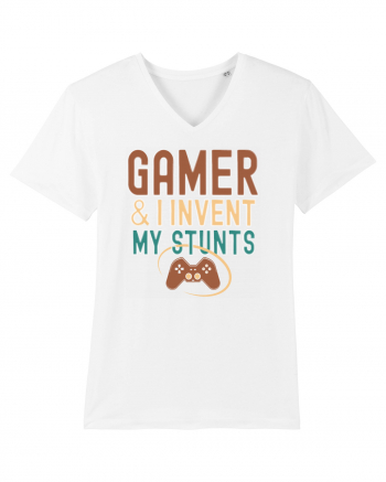 Sunt Gamer si imi inventez schemele si peripetiile. Gamer and I invent my s White