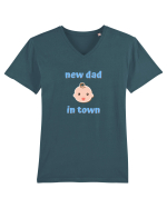 New dad in town. (albastru, băiat)  Tricou mânecă scurtă guler V Bărbat Presenter