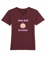 New dad in town. (roz, fetiță)  Tricou mânecă scurtă guler V Bărbat Presenter