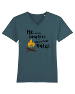Me and the campfires - the perfect match (negru)  Tricou mânecă scurtă guler V Bărbat Presenter