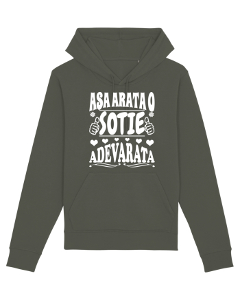 Asa arata o sotie adevarata Khaki