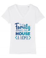 Pentru Crăciun în familie - Family makes this house a home Tricou mânecă scurtă guler V Damă Evoker