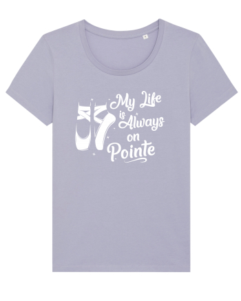 On pointe Lavender