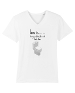 Love Is Always Putting The Seat Back Down Tricou mânecă scurtă guler V Bărbat Presenter