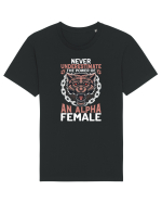 Never underestimate the power of an alpha female Tricou mânecă scurtă Unisex Rocker