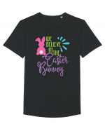 We Believe in the Easter Bunny Tricou mânecă scurtă guler larg Bărbat Skater