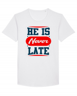 He Is Never Late Tricou mânecă scurtă guler larg Bărbat Skater