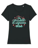 Be a Rainbow in Someone Else Tricou mânecă scurtă guler larg fitted Damă Expresser