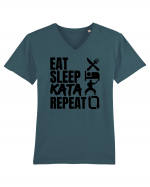 Eat Sleep Kata Repeat  Tricou mânecă scurtă guler V Bărbat Presenter