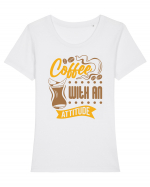 Coffee with an Attitude Tricou mânecă scurtă guler larg fitted Damă Expresser