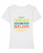 Day One- Start Today Tricou mânecă scurtă guler larg fitted Damă Expresser