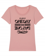 Day One- Start Today Tricou mânecă scurtă guler larg fitted Damă Expresser