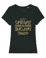 Day One- Start Today Tricou mânecă scurtă guler larg fitted Damă Expresser