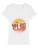 One Day At A Time Tricou mânecă scurtă guler V Damă Evoker