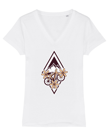 Cu bicicleta pe munte printre flori White