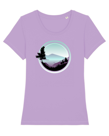 Cu barca pe un lac de munte Lavender Dawn
