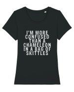 I'M MORE CONFUSED THAN A CHAMELEON IN A BAG OF SKITTLES Tricou mânecă scurtă guler larg fitted Damă Expresser