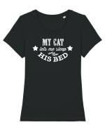 My cat lets me sleep in his bed Tricou mânecă scurtă guler larg fitted Damă Expresser