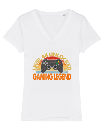 Level 44 Unlocked Gaming Legend White