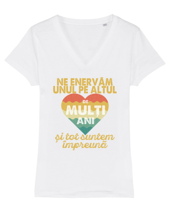 Ne enervam unul pe altul de multi ani si tot suntem impreuna White