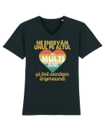 Ne enervam unul pe altul de multi ani si tot suntem impreuna Tricou mânecă scurtă guler V Bărbat Presenter