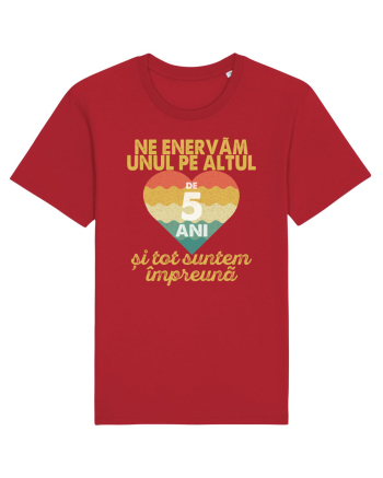 Ne enervam unul pe altul de 5 ani si tot suntem impreuna Red