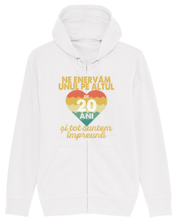 Ne enervam unul pe altul de 20 ani si tot suntem impreuna White