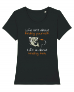 Life is about finding fish Tricou mânecă scurtă guler larg fitted Damă Expresser