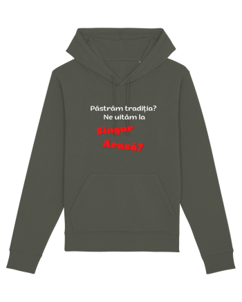 pastram traditia singur acasa? Khaki