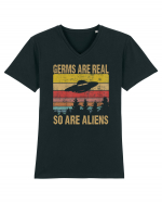 Germs Are Real So Are Aliens Retro Distressed Sunset Alien UFO Tricou mânecă scurtă guler V Bărbat Presenter