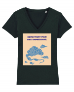 never trust your first impressions Tricou mânecă scurtă guler V Damă Evoker