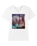TRUST THE VIBES Tricou mânecă scurtă guler V Bărbat Presenter