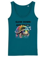 Broasca testoasa pictata in acuarela cu mesajul  Slow Down and Enjoy Life Maiou Damă Dreamer