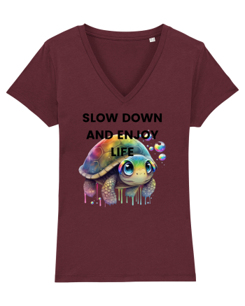 Broasca testoasa pictata in acuarela cu mesajul  Slow Down and Enjoy Life Burgundy