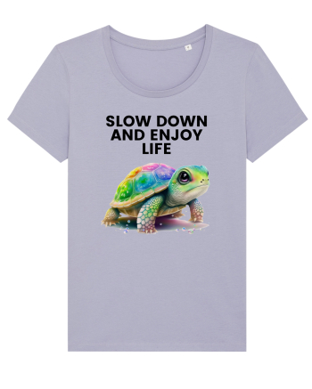 Broasca testoasa pictata in acuarela cu mesajul  Slow Down and Enjoy Life Lavender
