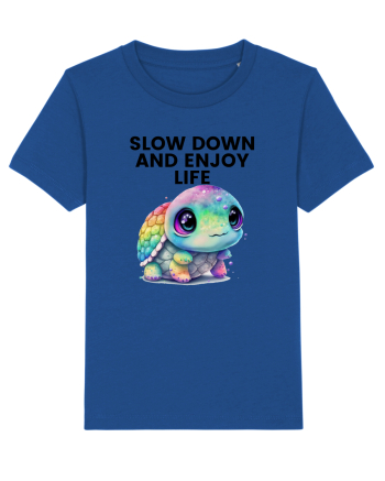 Broasca testoasa pictata in acuarela cu mesajul  Slow Down and Enjoy Life Majorelle Blue