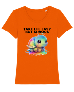 Broasca testoasa pictata in acuarela cu mesajul Take Life Easy but Serious Tricou mânecă scurtă guler larg fitted Damă Expresser