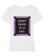 Just Give It A Go2 Tricou mânecă scurtă guler larg fitted Damă Expresser