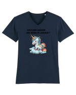 Unicorn mesaj UNICORN QUEENS ARE BORN IN JANUARY, design 1 Tricou mânecă scurtă guler V Bărbat Presenter