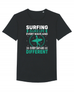 Surfing is like life every wave and every day are different Tricou mânecă scurtă guler larg Bărbat Skater