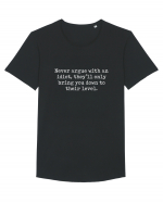 Never argue with an idiot Tricou mânecă scurtă guler larg Bărbat Skater