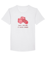 Take a picture, it lasts longer (pink) Tricou mânecă scurtă guler larg Bărbat Skater