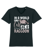 In a world full of cats be a raccoon Tricou mânecă scurtă guler V Bărbat Presenter