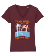 pentru pasionații de înot - Train Hard and Swim Fast Tricou mânecă scurtă guler V Damă Evoker
