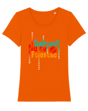 Oamenii nu se folosesc Bright Orange